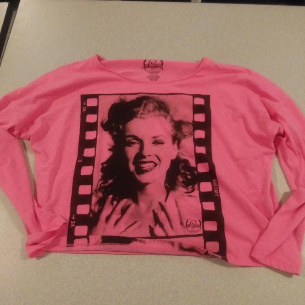 Marilyn monroe crop top
